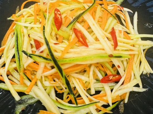 Fresh Rutabaga Slaw with Nusia Sweet Chili Garlic Sauce