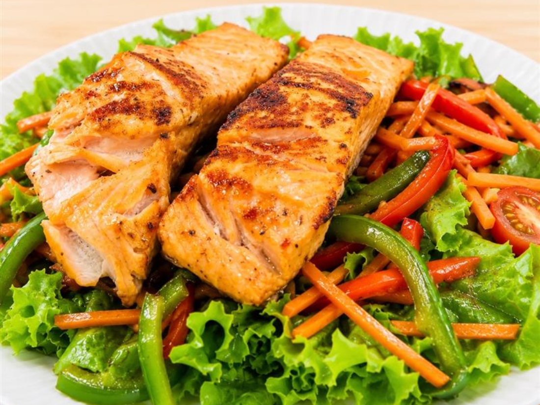 Salmon Salad with Nusia Sweet Chili Garlic Sauce